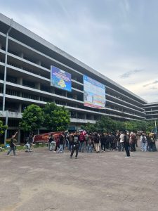 Ratusan Mahasiswa Pertanian Universitas HKBP Nomensen Medan Melakukan Demo, Buntut Dari DO, Skorsing, Dan sp3 Terhadap 167 Mahasiswa