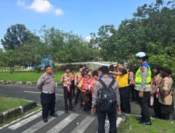 Satlantas Polres Binjai Melaksanakan Kegiatan Polisi Sahabat Anak Di Taman Bermain Anak Anak Di Binjai